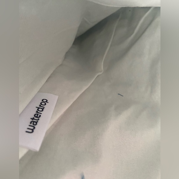 Waterdrop backpack. Drawstring adjustable straps. Water resistant. - Picture 6 of 6